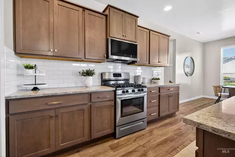 Kitchen - 4102 W Spring House Dr, Eagle, ID 83616 photo 1 of 6