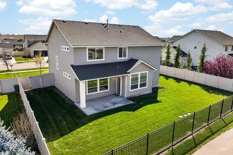 Exterior - 4102 W Spring House Dr, Eagle, ID 83616 photo 6 of 9