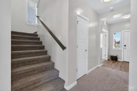 Entry Way - 4102 W Spring House Dr, Eagle, ID 83616 photo 3 of 8