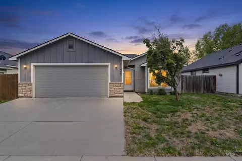 11427 W Silverview St, Boise, ID 83713