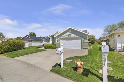 Exterior - 1558 Brookside Loop, Twin Falls, ID 83301 photo 2 of 6