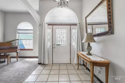 Entry Way - 1558 Brookside Loop, Twin Falls, ID 83301 photo 2 of 4