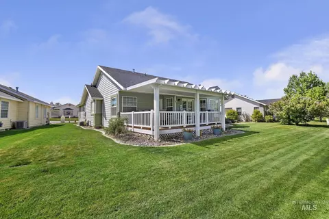 Exterior - 1558 Brookside Loop, Twin Falls, ID 83301 photo 4 of 6