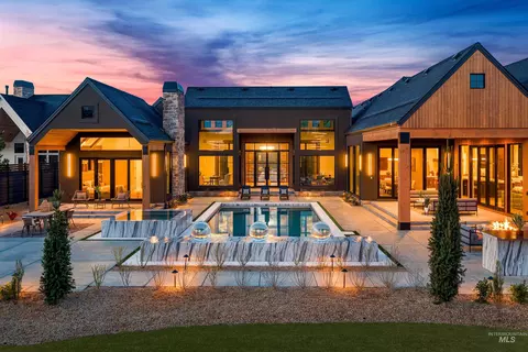 1976 W Oakhampton Dr, Eagle, ID 83616