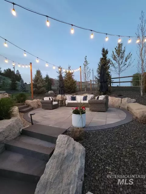 10510 Ryken Meadows Ln, Star, ID 83669