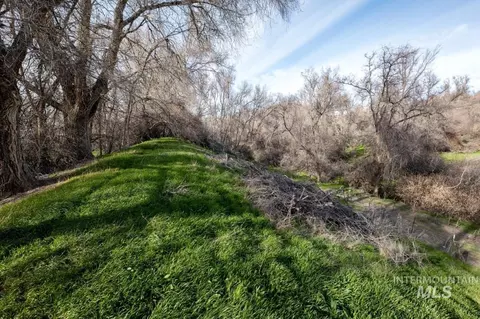 Exterior - 1506 E 4448 N, Buhl, ID 83316 photo 9 of 11