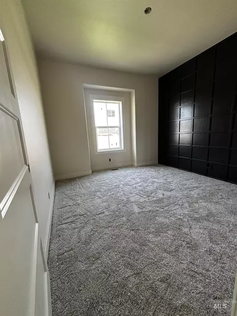 Other - 933 E Coventry Ln, Burley, ID 83318 photo 6 of 12