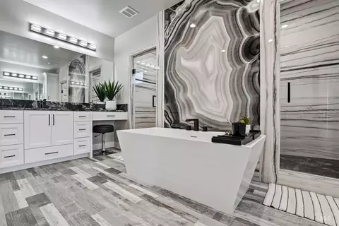 Bath - 3872 N 3560 E, Kimberly, ID 83341 photo 4 of 5