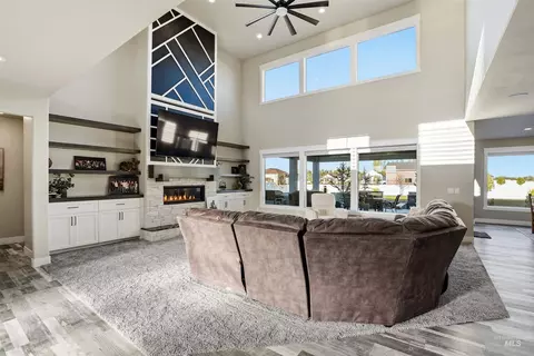 Living - 3872 N 3560 E, Kimberly, ID 83341 photo 1 of 4