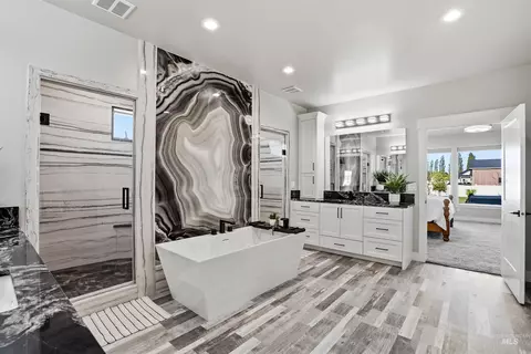 Bath - 3872 N 3560 E, Kimberly, ID 83341 photo 2 of 5