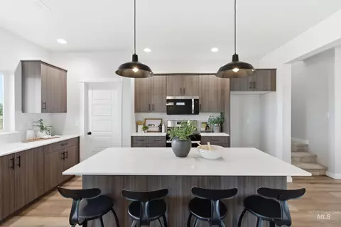 Kitchen - 7447 W Trumbull Ct, Eagle, ID 83616 photo 5 of 8