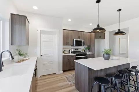 Kitchen - 7447 W Trumbull Ct, Eagle, ID 83616 photo 4 of 8