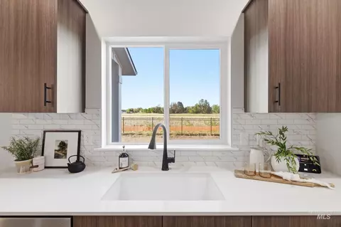 Kitchen - 7447 W Trumbull Ct, Eagle, ID 83616 photo 3 of 8