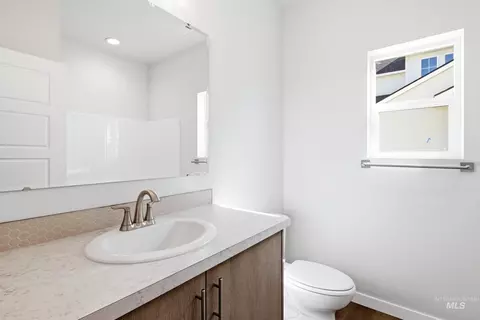 Bath - 8381 E Cool River Lp, Nampa, ID 83687 photo 1 of 1