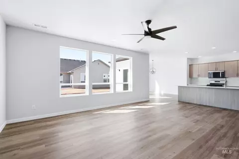 Living - 8381 E Cool River Lp, Nampa, ID 83687 photo 3 of 4