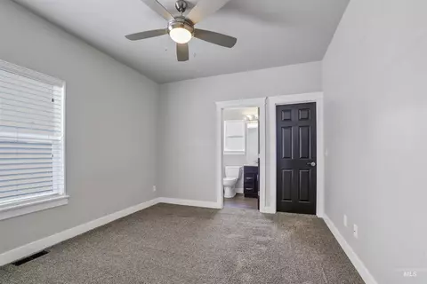 Bedroom - 1082 White Birch Ave, Twin Falls, ID 83301 photo 3 of 4