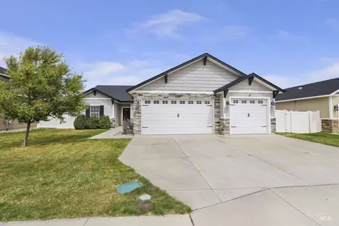 Exterior - 1082 White Birch Ave, Twin Falls, ID 83301 photo 2 of 5
