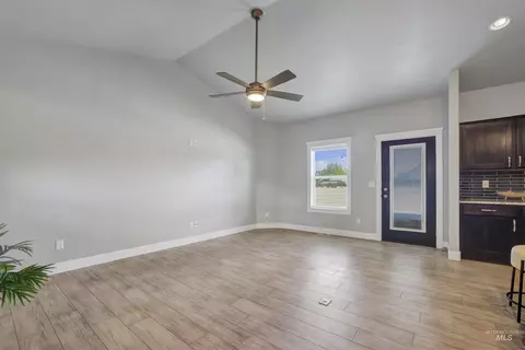 Living - 1082 White Birch Ave, Twin Falls, ID 83301 photo 2 of 2