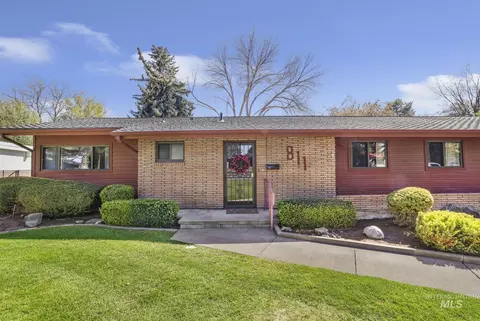 811 E Ave B, Jerome, ID 83338