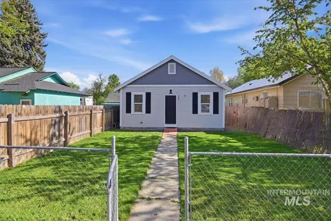 284 Fargo Ave, Notus, ID 83656