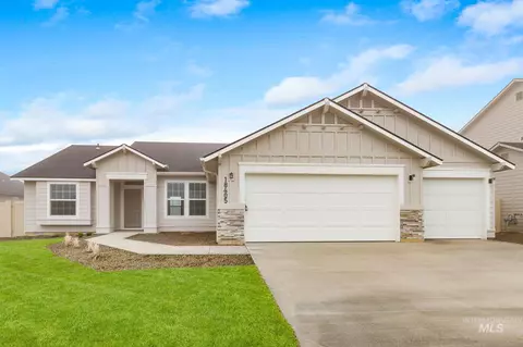 8215 E Cool River Lp, Nampa, ID 83687