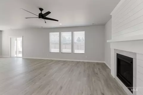 Living - 8357 E Cool River Lp, Nampa, ID 83687 photo 3 of 5