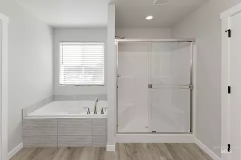 Bath - 8357 E Cool River Lp, Nampa, ID 83687 photo 4 of 4