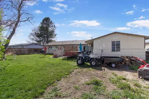Exterior - 636 Main St N, Hansen, ID 83334 photo 7 of 11