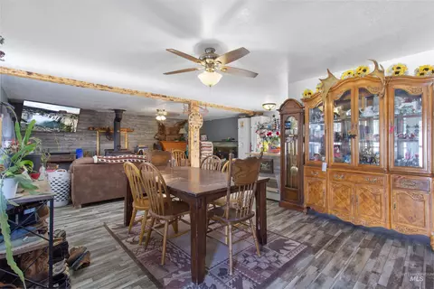 Dining - 636 Main St N, Hansen, ID 83334 photo 2 of 4