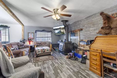 Living - 636 Main St N, Hansen, ID 83334 photo 3 of 3