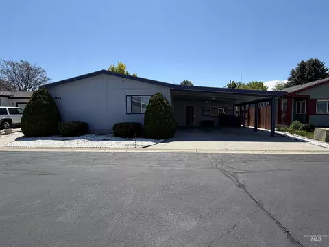 2714 Gold Harbor Dr, Caldwell, ID 83605