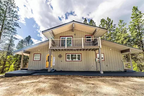 13 Brittany Ln, Garden Valley, ID 83622