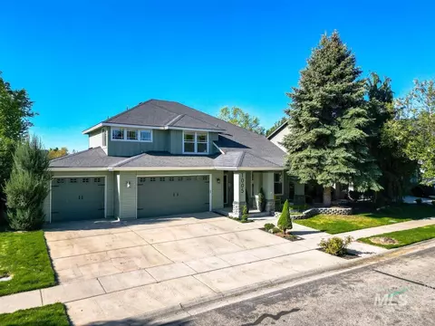 1005 E Washakie St, Meridian, ID 83646
