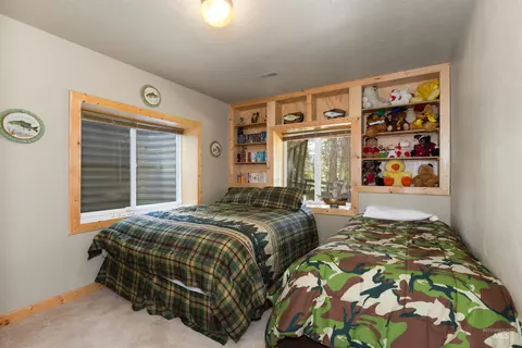Bedroom - 1 Miller Ln, Cascade, ID 83611 photo 3 of 6