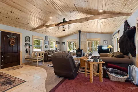 Living - 1 Miller Ln, Cascade, ID 83611 photo 6 of 6