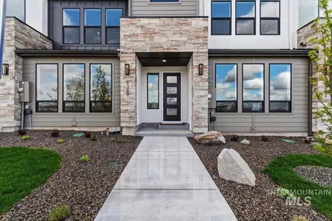 6389 N Birch Run Ln, Eagle, ID 83616