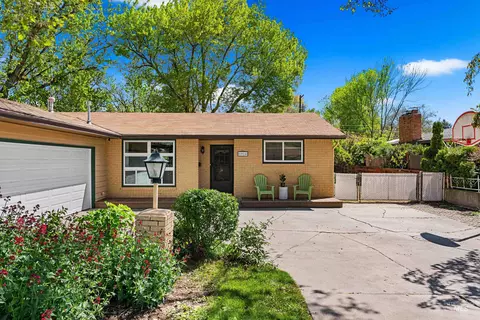 1916 N Larch St, Boise, ID 83706