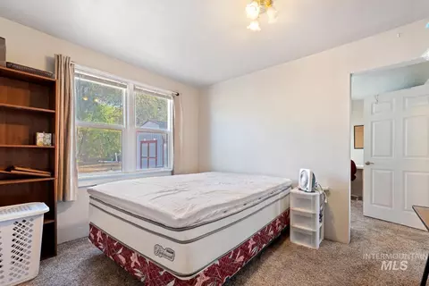 Bedroom - 19152 Marsing Rd, Caldwell, ID 83607 photo 2 of 2