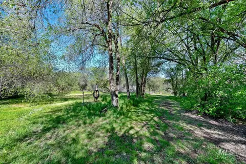 Exterior - 19152 Marsing Rd, Caldwell, ID 83607 photo 9 of 15