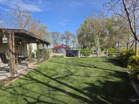 Exterior - 19152 Marsing Rd, Caldwell, ID 83607 photo 4 of 15