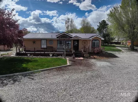 131 Hilltop Ct # -A, Burley, ID 83318