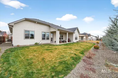 Exterior - 1911 N Willowick Ave, Eagle, ID 83616 photo 4 of 6