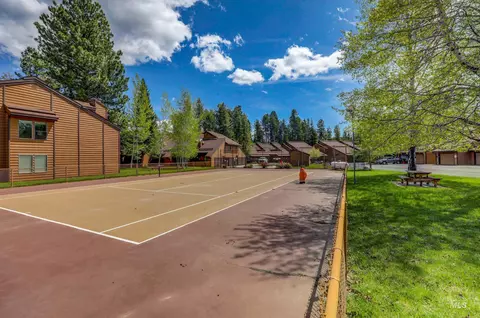 Exterior - 1630 Davis Ave # 17, Mccall, ID 83638 photo 7 of 9