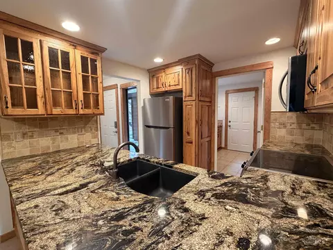 Kitchen - 1630 Davis Ave # 17, Mccall, ID 83638 photo 1 of 4