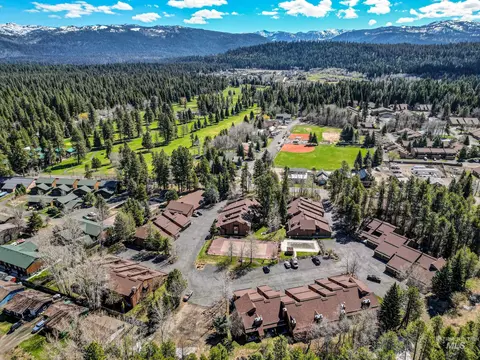 View/Area - 1630 Davis Ave # 17, Mccall, ID 83638 photo 2 of 4
