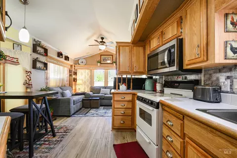 Kitchen - 5 D St, Cascade, ID 83611 photo 4 of 5
