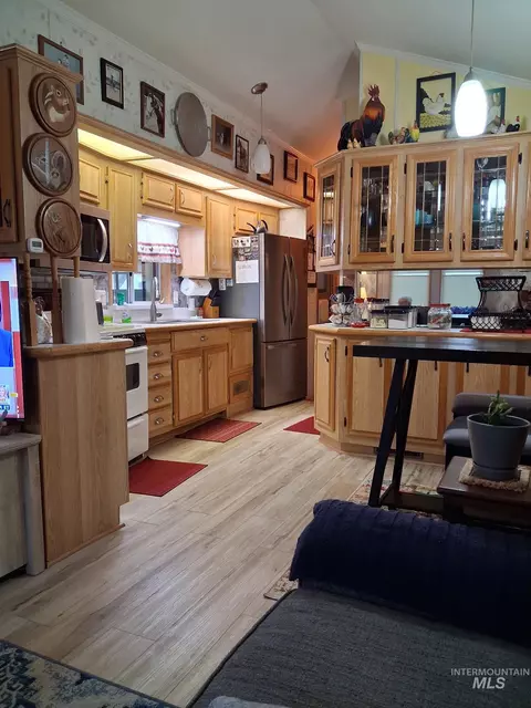 Kitchen - 5 D St, Cascade, ID 83611 photo 3 of 5