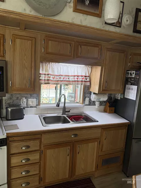 Kitchen - 5 D St, Cascade, ID 83611 photo 2 of 5