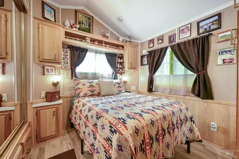 Bedroom - 5 D St, Cascade, ID 83611 photo 2 of 2