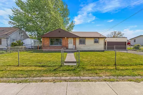 1357 Chesnut St, Clarkston, WA 99403